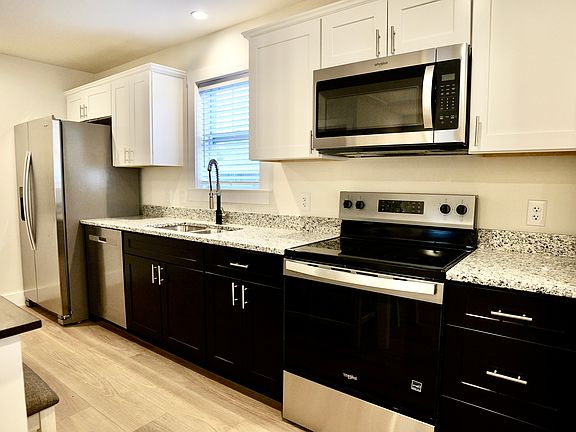 5th image of 838 Frederick Ave