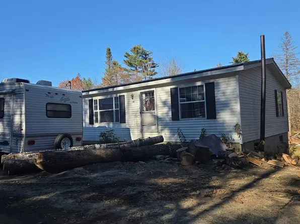 86 Riverside Dr, Lancaster, NH 03584