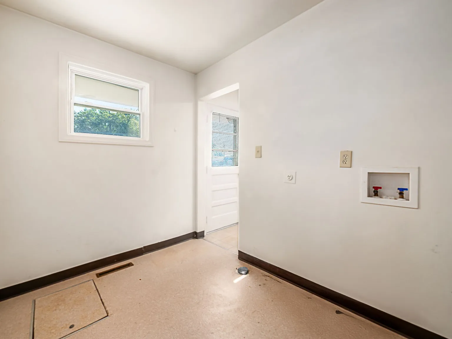 1140 Eastfield Road - 1 — Photo 3