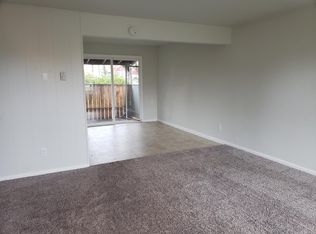 1017 SE Lyle St APT 4, Dallas, OR 97338