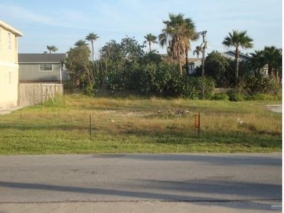 113 E Saturn Ln, South Padre Island, TX, 78597