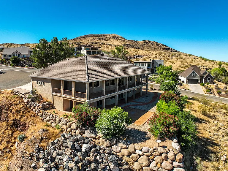2541 W Spilsbury Ct — Photo 1