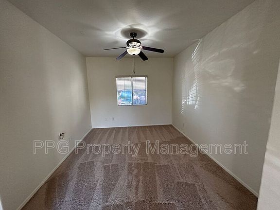 3rd image of 15005 N 142nd Ln
