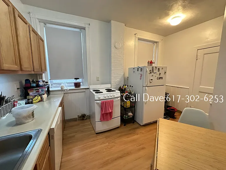 1588 Beacon St #2 — Photo 11