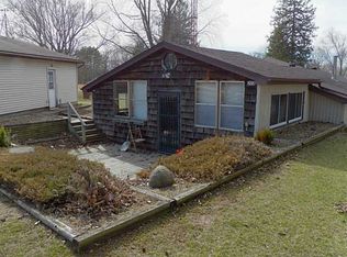 203 S Main St, Dundee, IA 52038