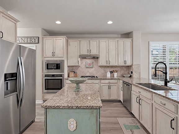 4th image of 2772 Santa Ana Ln