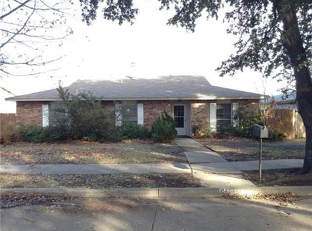1st image of 4618 Sprucewood Ln