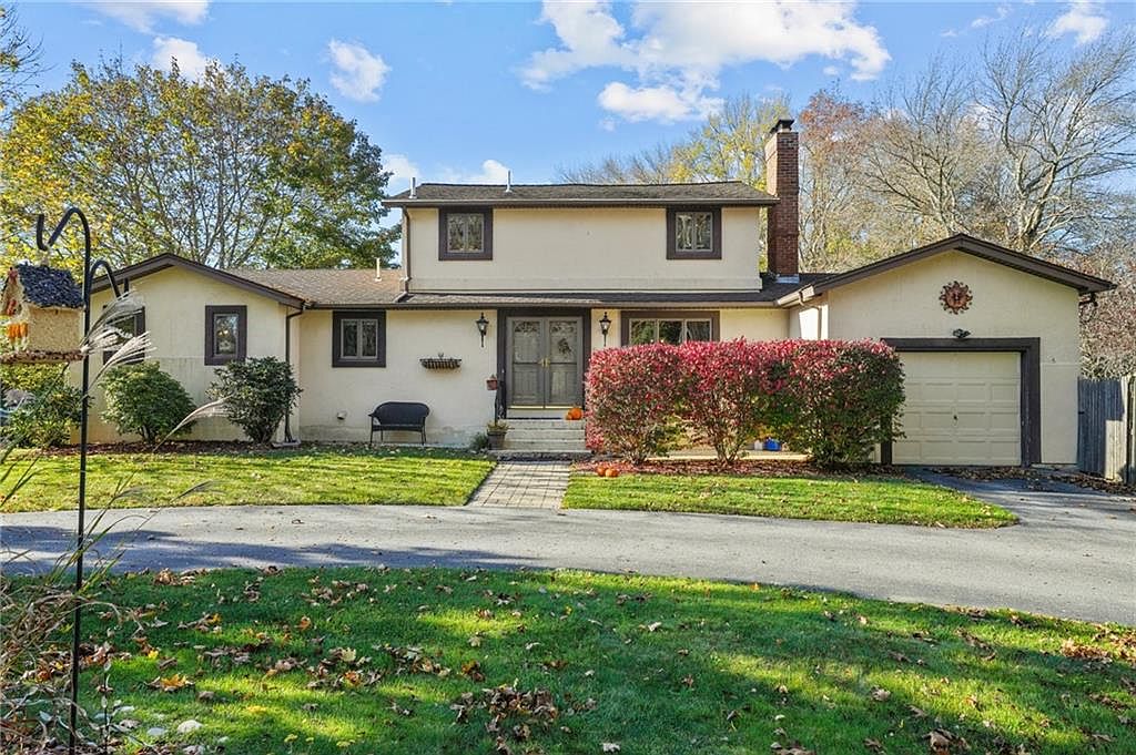 255 E Greenwich Ave, West Warwick, RI 02893 Zillow