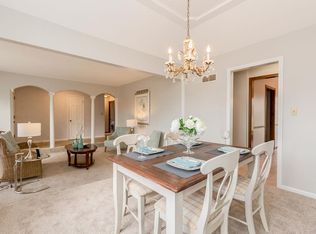 305 SW White Ridge Dr, Lees Summit, MO 64081