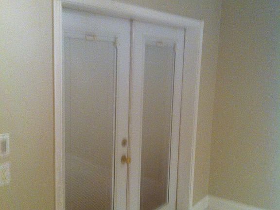 5th image of 2411 NE 25th Pl
