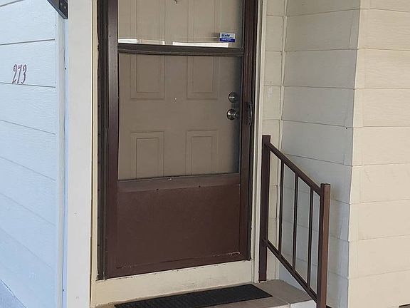 3rd image of 273 Bryan Ave
