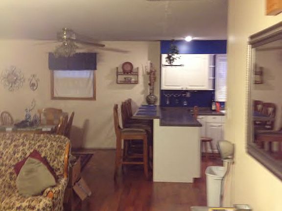 3rd image of 125 Brooks Ct