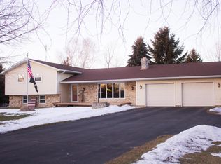 4212 S Valley View Cir, Newton, WI 53063