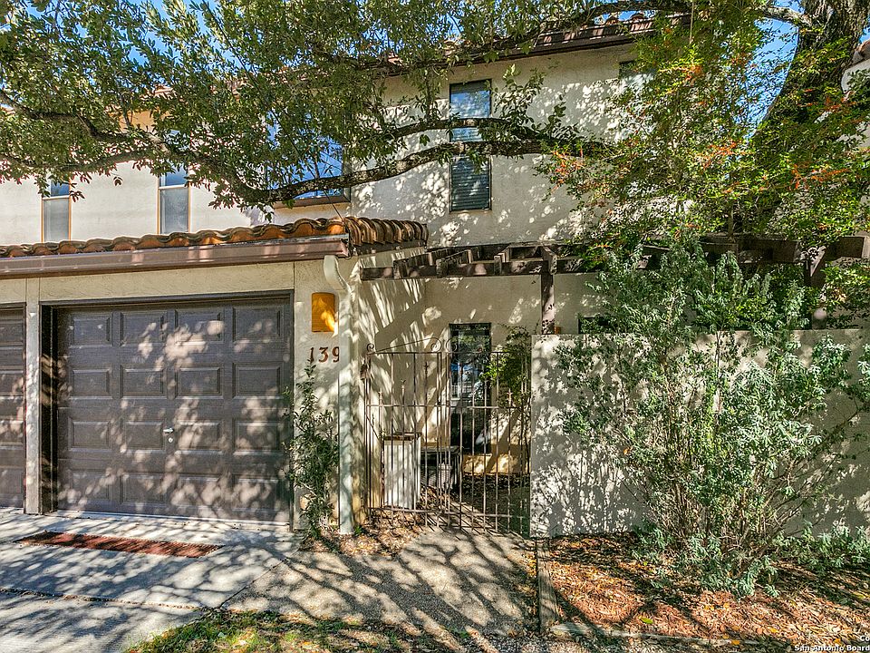 1st image of 139 Watts Ln #4