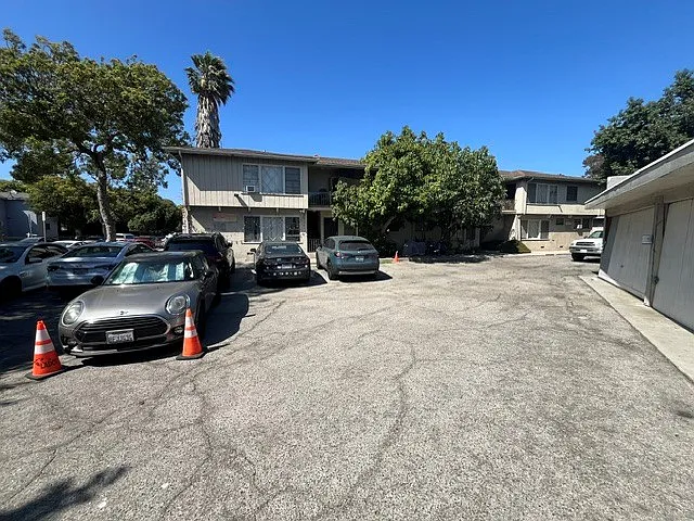 3330 S. Durango Ave. — Photo 8
