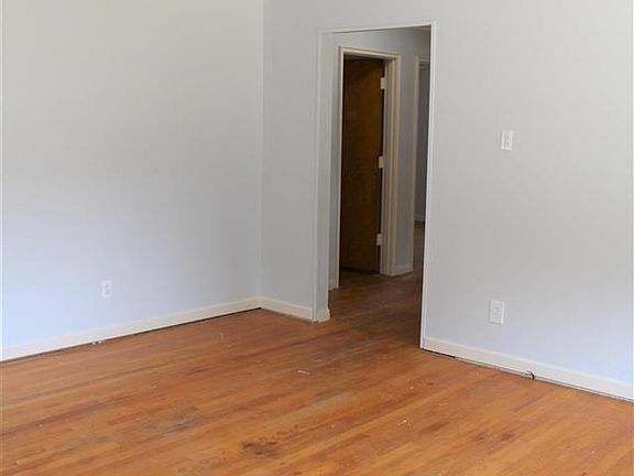 4th image of 26091 Bryan St