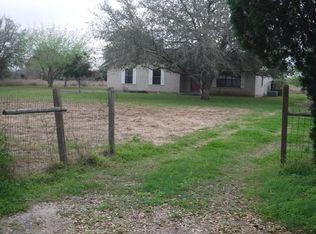 2246 County Road 404, Beeville, TX 78102