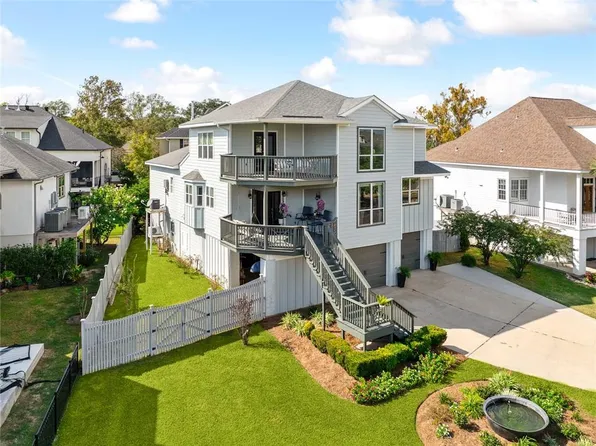 416 Bordeaux Ct, Madisonville, LA 70447
