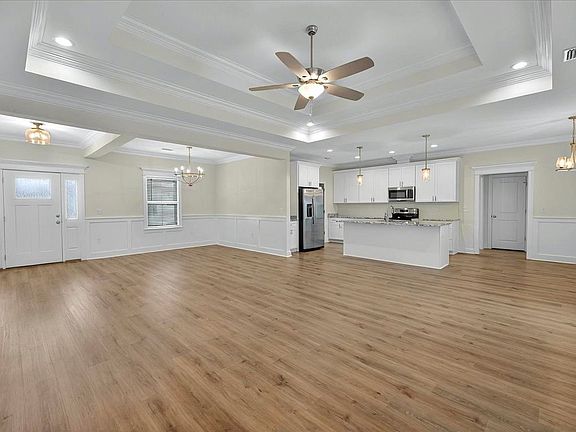 3rd image of 80 Arden Rd