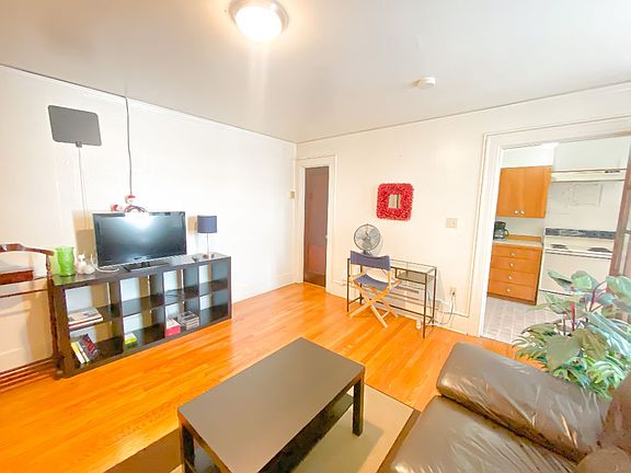 2nd image of 4541 Brooklyn Ave NE #309