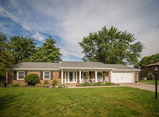 4044 Triple Crown Dr, Newburgh, IN 47630