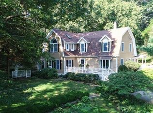 59 Dodges Row, Wenham, MA 01984