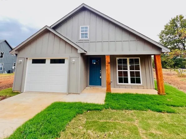 404 W 2nd St, Durant, OK 74701