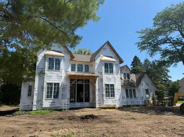 11044 Bell Oaks Estate Rd, Eden Prairie, MN 55347