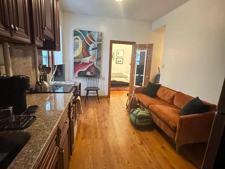 530 E 13th St #2 — Photo 4