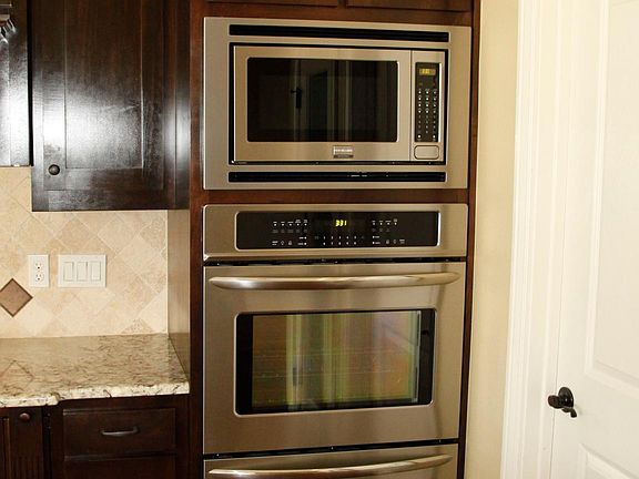 5th image of 6504 W Hearth Bay