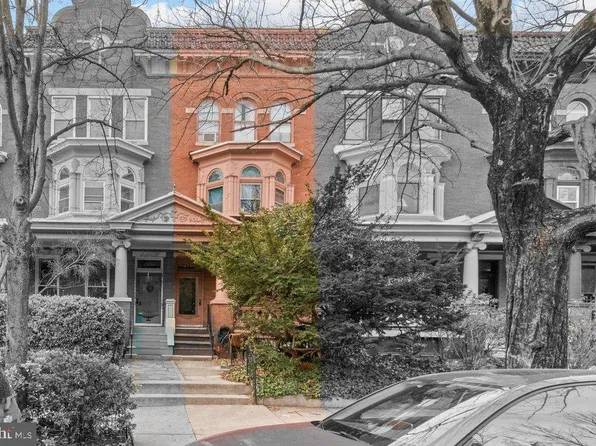 2810 Saint Paul St, Baltimore, MD 21218