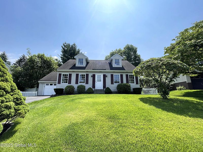 2nd image of 13 Barber Drive