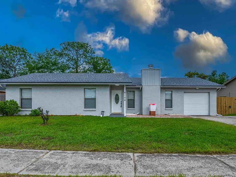 8126 Sable Woods Dr N — Photo 22