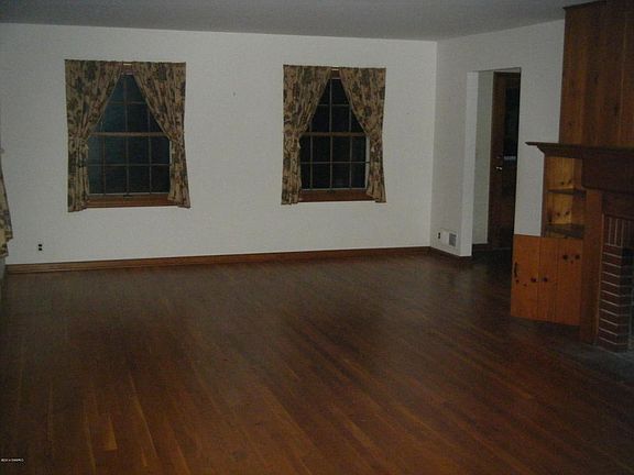 4th image of 934 Princeton Blvd SE
