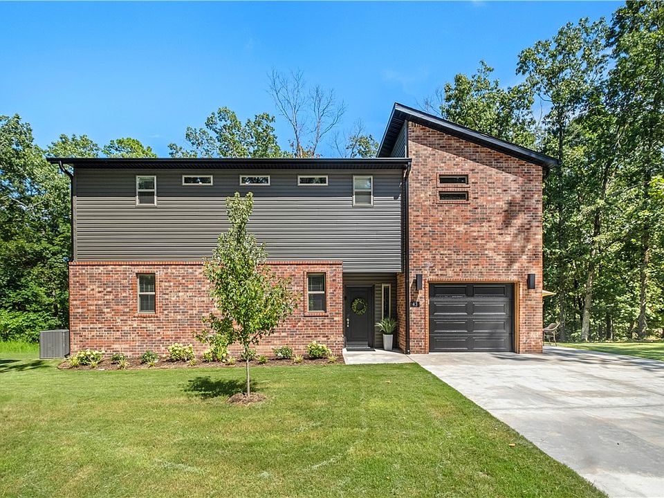 1st image of 43 Saint Austell Dr
