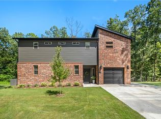 43 Saint Austell Dr, Bella Vista, AR 72714