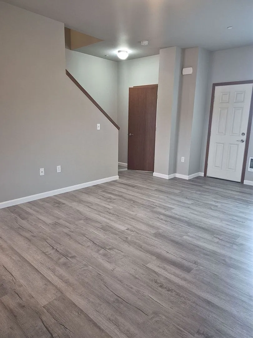 Welcome home to this beautiful 2BD/2.5BA, newly updated tri-level townhome — Photo 2