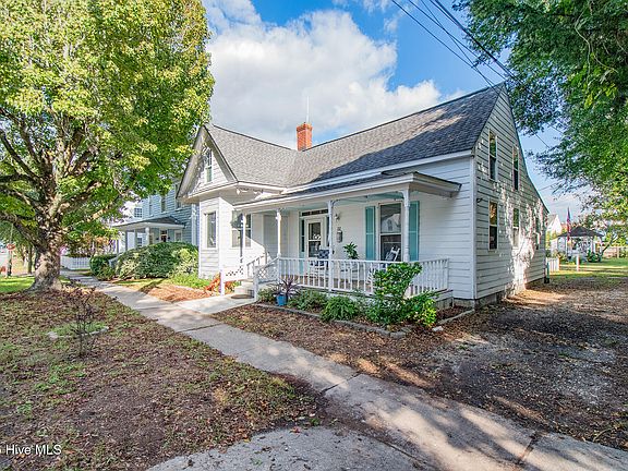 2nd image of 212 Orange Street