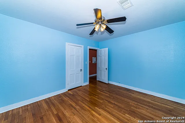 2218 W Mistletoe Ave — Photo 17