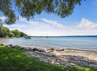 6559 Peninsula Dr, Traverse City, MI 49686