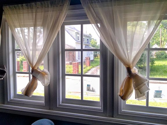 2nd image of 1046 W 28th St #1046