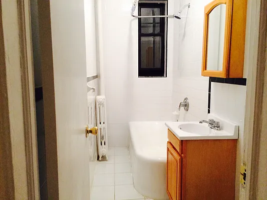 Rented by E Hudson Realty | media 1