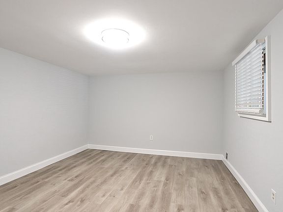 4th image of 2707 Groveton St