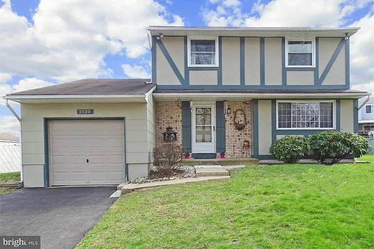 2120 Ziemba Ct photo 1