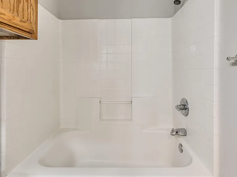 828 Russell Cir #828 — Photo 13