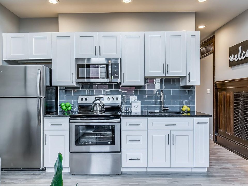 2nd image of 1501 N 17th St #105