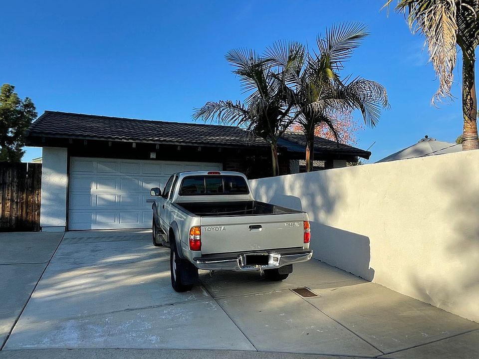 1st image of 6018 Hillandale Ct