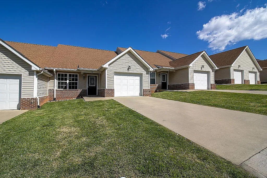 2 bed, 2.5 bath, 1269 sqft, $1,850 — Photo 4
