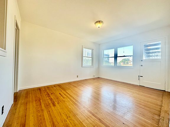 3rd image of 1381 45th Ave