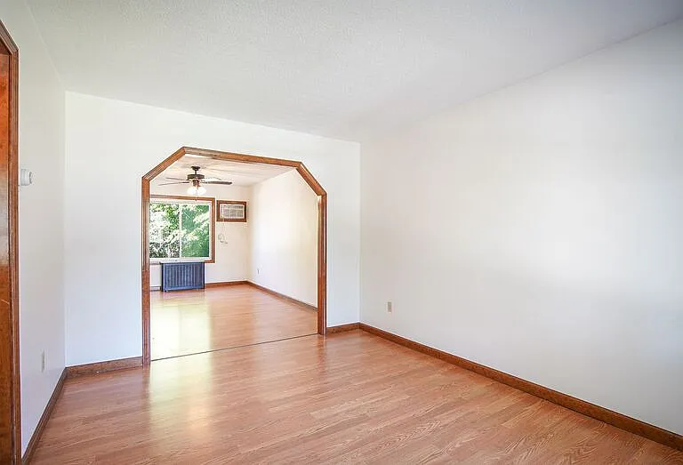 43 Oak St #43 — Photo 11